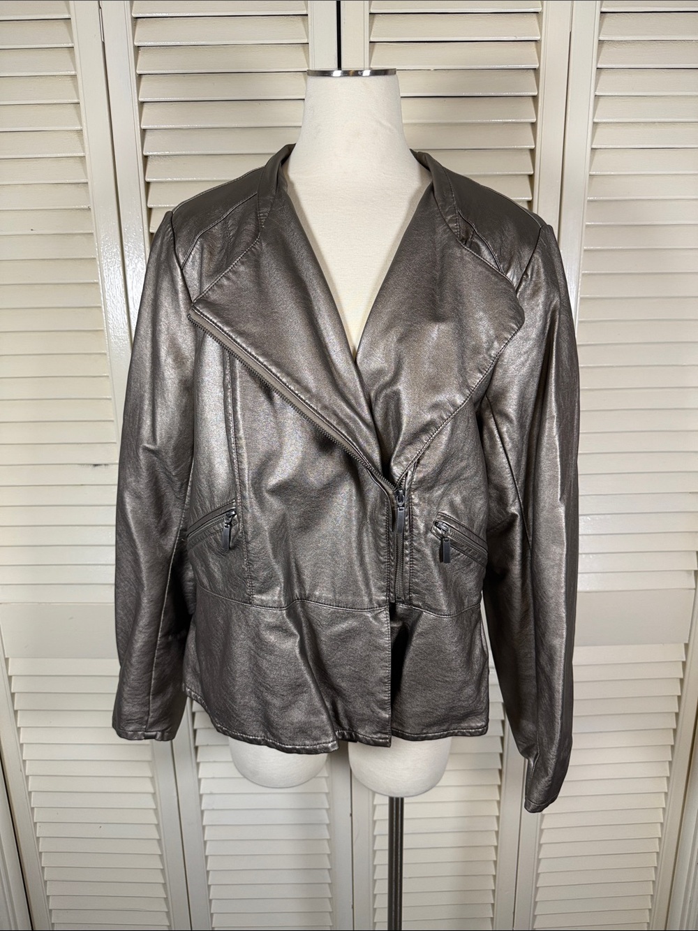 Lane Bryant Metallic Pewter Faux Leather Moto Jacket Size 18/20